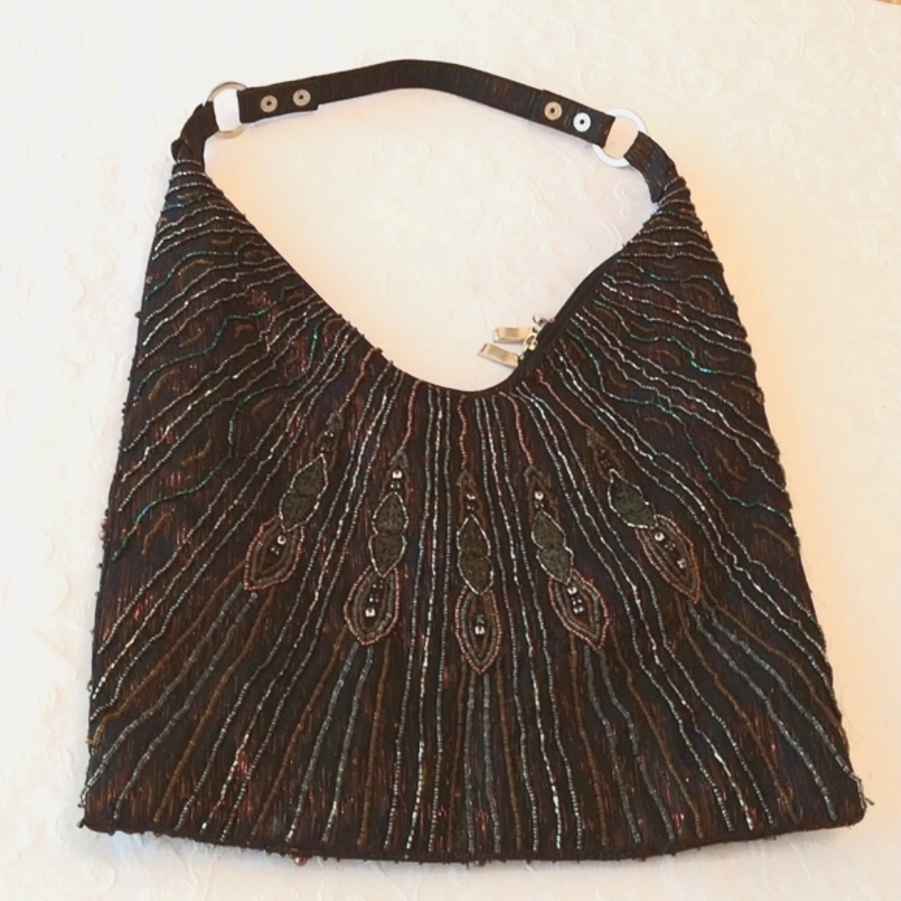VGUC. Vintage Hand Beaded shoulder bag.